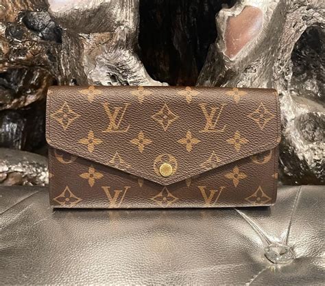 louis vuitton sarah wallet monogram vernis|louis vuitton sarah wallet vintage.